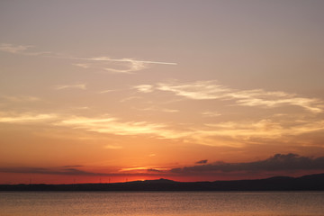 Fototapeta premium sunset over the lake 