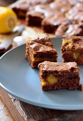 Brownie with lemon cream
