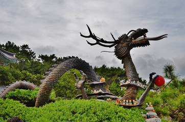 Fototapeta na wymiar Dragon statue in Busan, South Korea