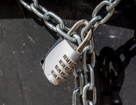 Sicherheit Vorh&auml;ngeschloss