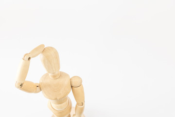 デッサン人形　悩む