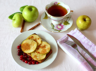 toast with Apple slices on white background