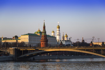 Obraz premium Evening over Moscow-river and Kremlin, Moscow, Russia.