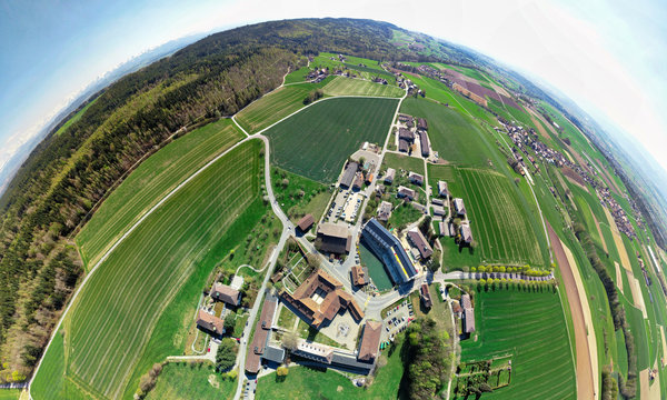 Halbkugel - Frienisberg, Schweiz