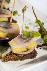 canape with herring