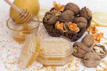 Honey, honeycomb, walnuts and lemon
