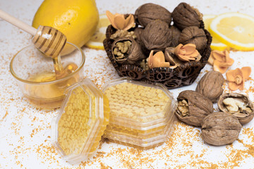 Honey, honeycomb, walnuts and lemon
