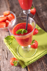 strawberry cold soup