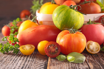 variety of tomatoes