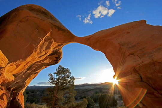 Metate Arch at Devil's Garden, at sunset, Grand Staircase-Escalante National Monument, Utah, United States, USA