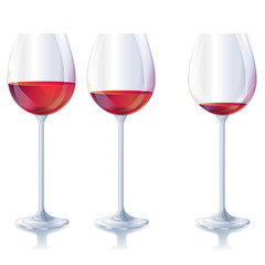 Drei Rotweingläser