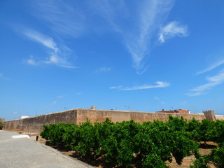 Fototapeta na wymiar El Conjunto fortificado de Mascarell (Castellon,España) conocido también como Murallas de Mascarell, sito en el núcleo poblacional de Mascarell, dentro del municipio de Nules, Plana Baja 