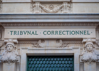 Obraz premium Tribunal correctionnel