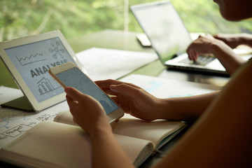 Analyzing business chart