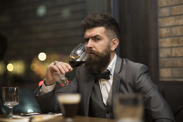 Only truly connoisseur can feel fragrance