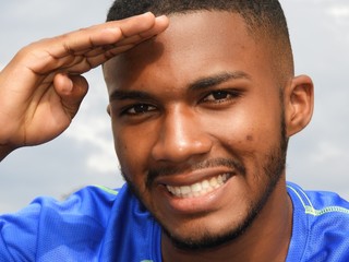 Obraz premium Unshaven Male Looking