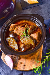 Eggplant Casserole - (Melitzanes Me Kreas Sti Katsarola)