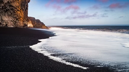 Fototapeten A long exposure seascape shot on a black sand beach in iceland © frankenfotograf