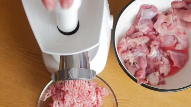 Cooking the meat forcemeat using the meat grinder