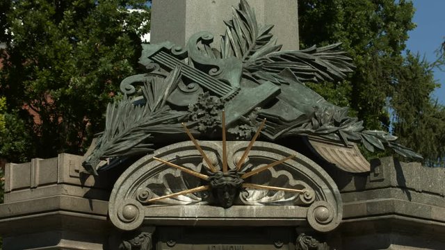 Commemoration plaque on Adam Mickiewicz statue