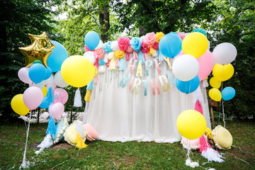 birthday party decor balloons