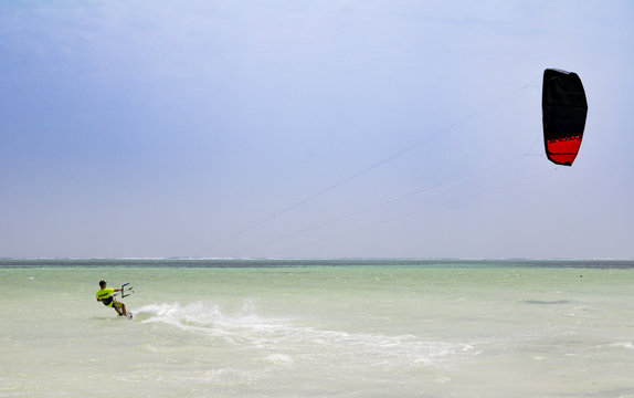 zanzibar kitesurfer
