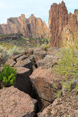 North America, United States, Oregon, Central Oregon,  Redmond, Terrebonne, Oregon. Smith Rock State Park. Crooked River. High Desert. Basalt rocks and cliffs. Crevice.
