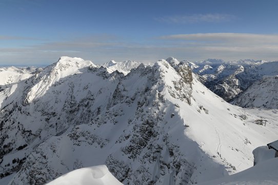 Bergpanorama vom Gipfel, Nebelhorn, 2224m, Oberstdorf, Oberallgäu, Bayern, Deutschland, Europa © Egon Boemsch
