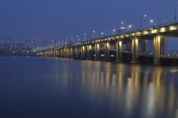 Fototapeta na wymiar Banpo Bridge Seoul