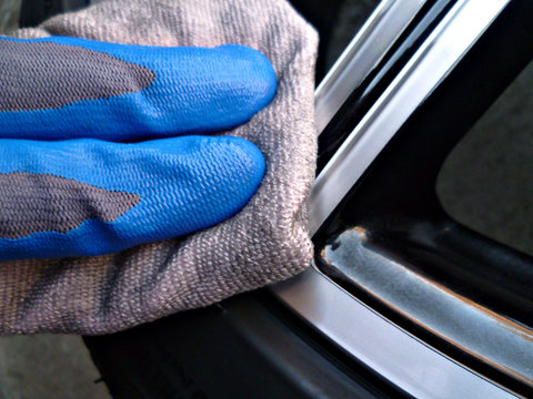 ccc25 CarCleaningConcept - german: Autopflege und Fahrzeugaufbereitung / Leichtmetallr&auml;der - hochglanzgedreht und poliert - english: car preparation / rim wheel high sheen black - polished - g6033
