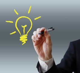 アイデアとビジネスマン