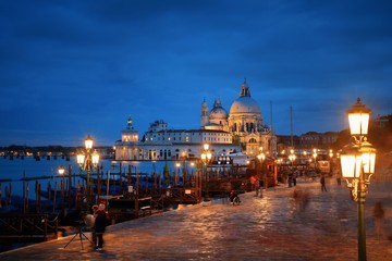 Fototapeta premium Venice Santa Maria della Salute church at night