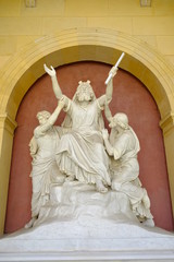 zeus statue