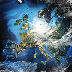 Naklejka premium Cyklon pogoda w Europie. Renderowanie 3D