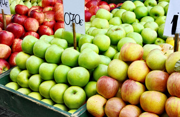 Colorful and a Lot of Apples with price in the market