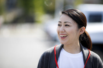 女性 介護士