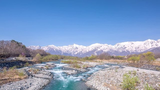 白馬村の春の風景