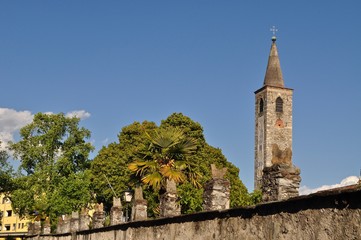 Chiesa dei Santi Fabiano e Sebastiano - Kirche und Kirchturm der Stadt Ascona im Tessin, Schweiz