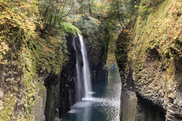 Fototapeta na wymiar 真名井の滝 - 日本の聖地,高千穂峡