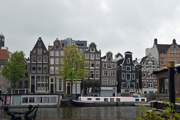 Naklejka premium Amsterdam canal houses