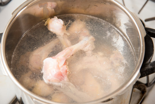 cooking chicken bone soup stock