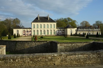 Fototapeta na wymiar Douves et château du grand Blottereau à Nantes, France