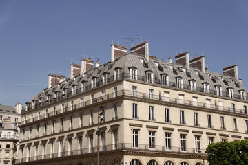 Fototapeta premium Immeuble rue de Rivoli à Paris