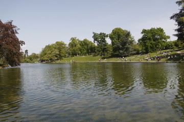 Lac inférieur du Bois de Boulogne à Paris	
