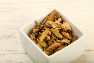 Dry cardamom seeds