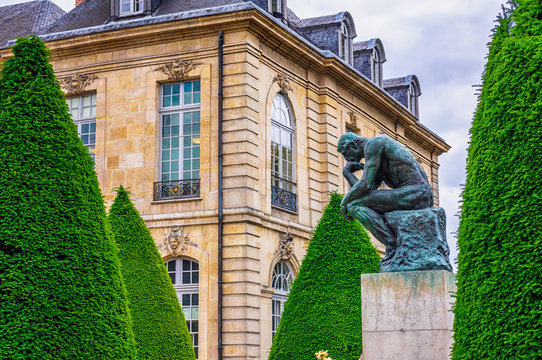 Fototapeta The Thinker (Le Penseur) 1880—1882 - bronze sculpture by Auguste Rodin, Paris. France