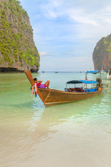 Fototapeta premium Amazing Maya beach at sunrise, Krabi, Thailand