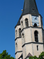 Fototapeta na wymiar Türme der St.-Blasii-Kirche in Nordhausen