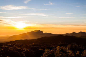 Obraz premium colorful dramatic sky with cloud at sunset.