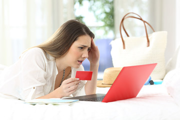 Worried guest having problems buying on line in an hotel